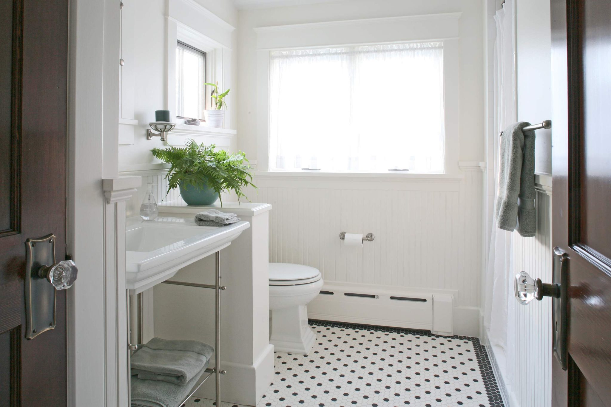 22+ Best Guest Bathroom Ideas & Designs For 2024