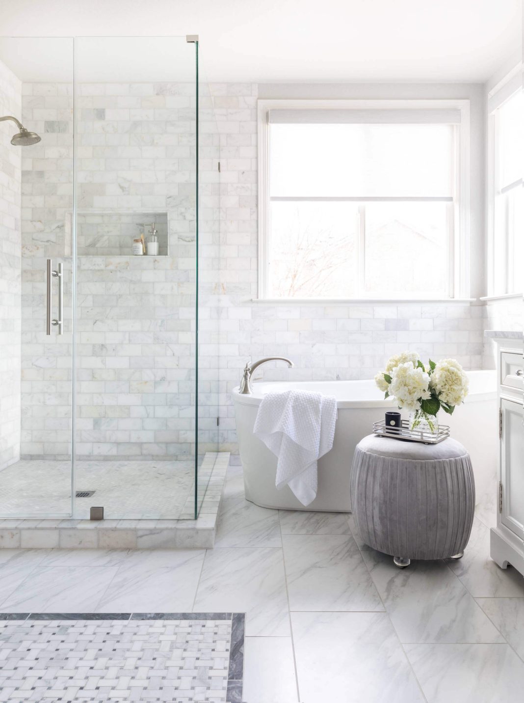 20+ Best Transitional Bathroom Ideas & Designs For 2024