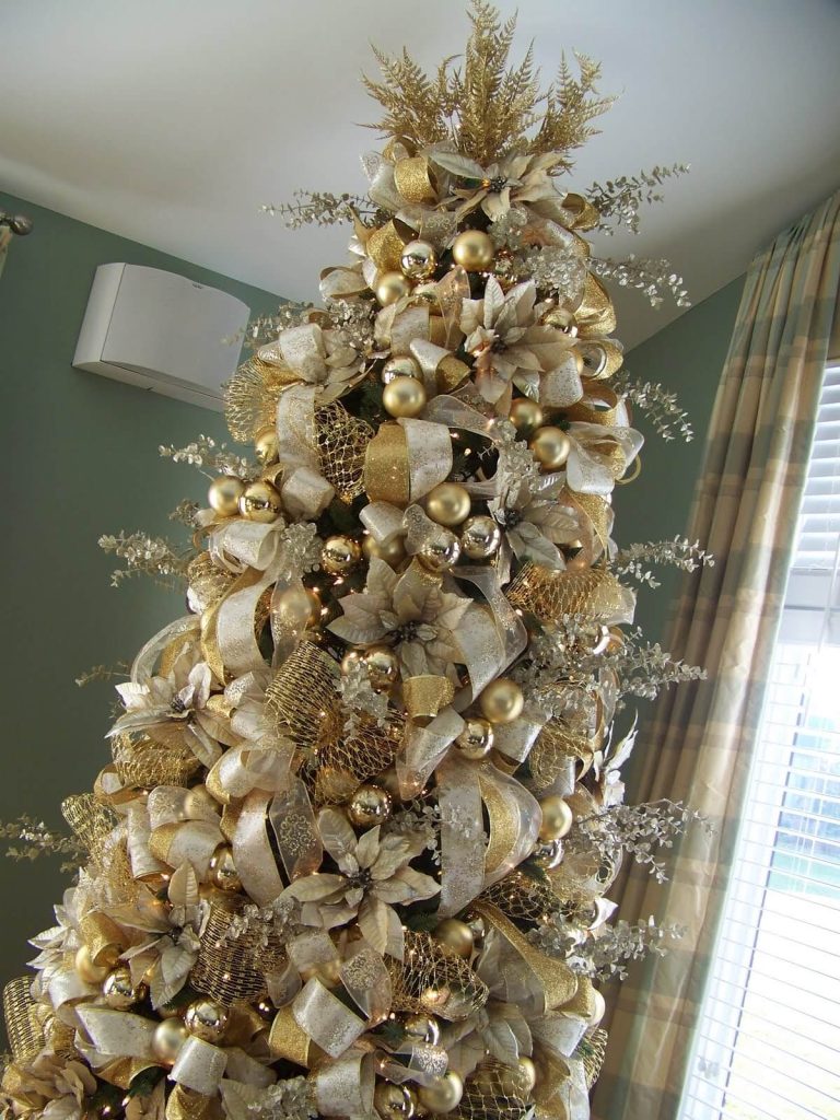 18+ Creative Christmas Tree Topper Ideas & Designs For 2024
