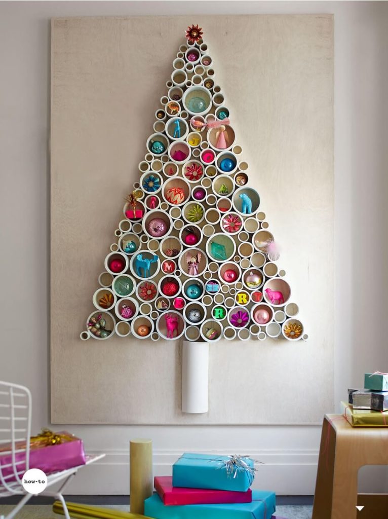 67+ Stunning Christmas Wall Decorating Ideas That Will Wow Your Guests 2024