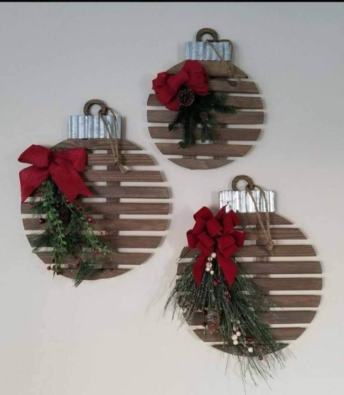 67+ Stunning Christmas Wall Decorating Ideas That Will Wow Your Guests 2024