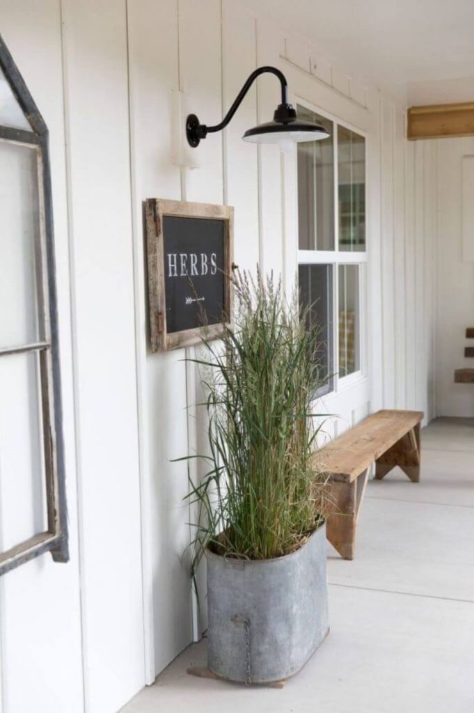 21+ Stunning Farmhouse Outdoor Decor Ideas & Designs For 2024