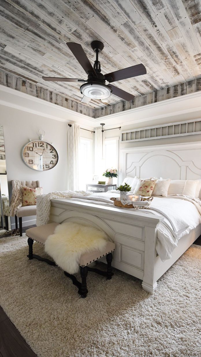 25+ Stunning Farmhouse Master Bedroom Decor Ideas & Designs In 2024