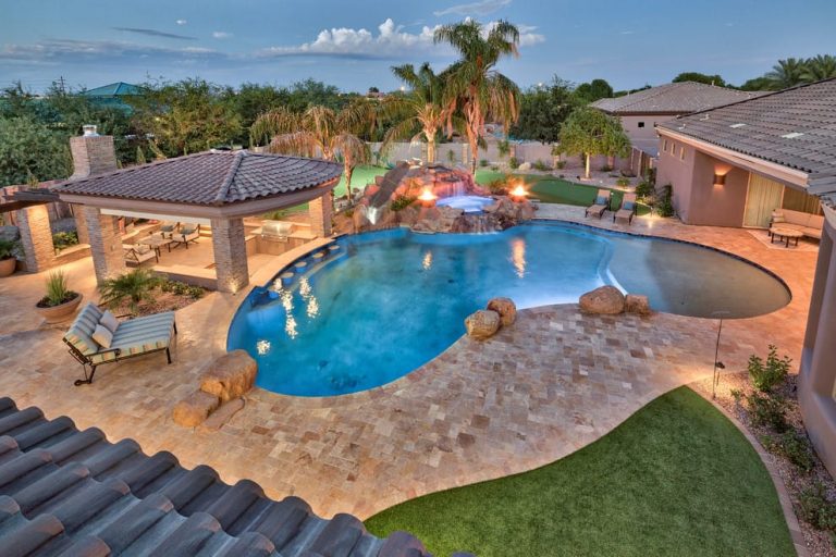 25+ Awesome Arizona Backyard Landscaping Ideas On A Budget (2024)