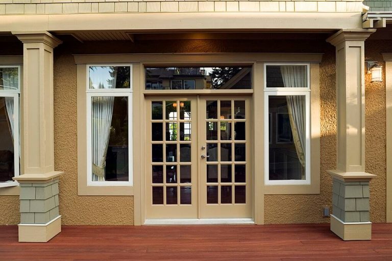 23+ Unique Outdoor Patio Door Decorating Ideas & Designs For 2024