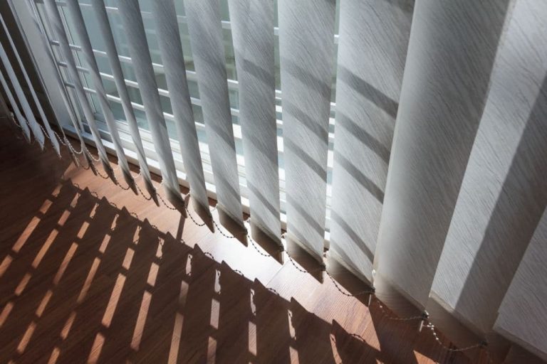 Why My Vertical Blinds That Won't Rorate? Here's How To Fix It