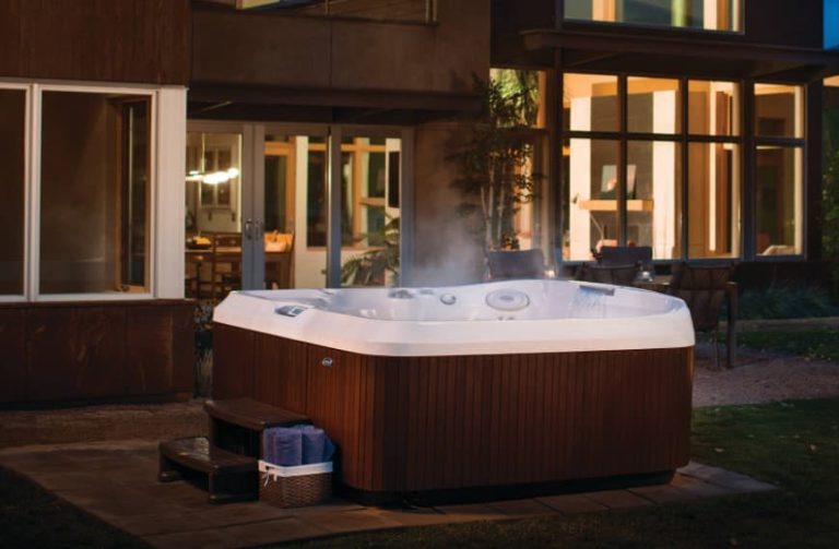 7 Worst Hot Tub Brands To Avoid 2023 (and 5 Most Reliable Alternatives)