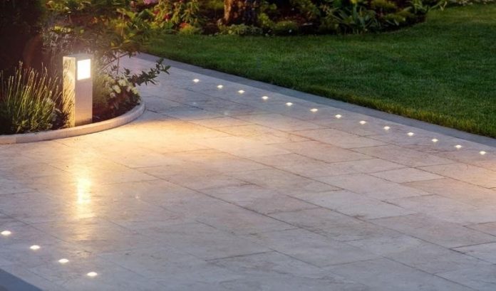 25+ Best Driveway Lighting Ideas and Designs For Your Outdoor (2024)