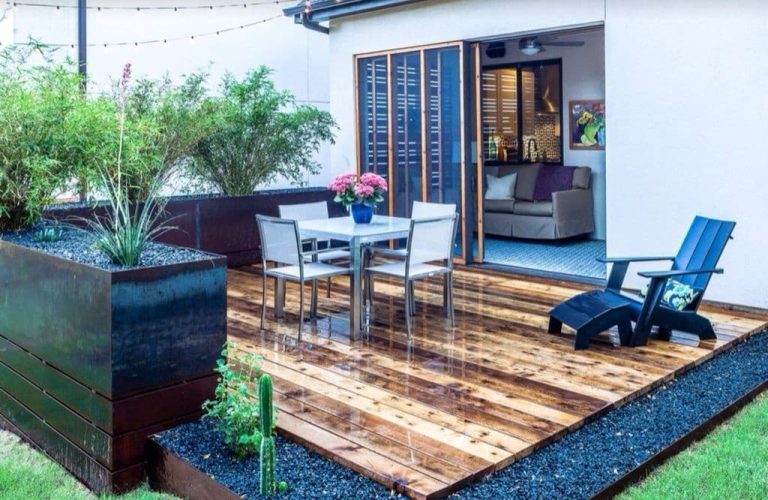 55 Easy and Inexpensive Floating Deck Ideas For Your Backyard (2024)