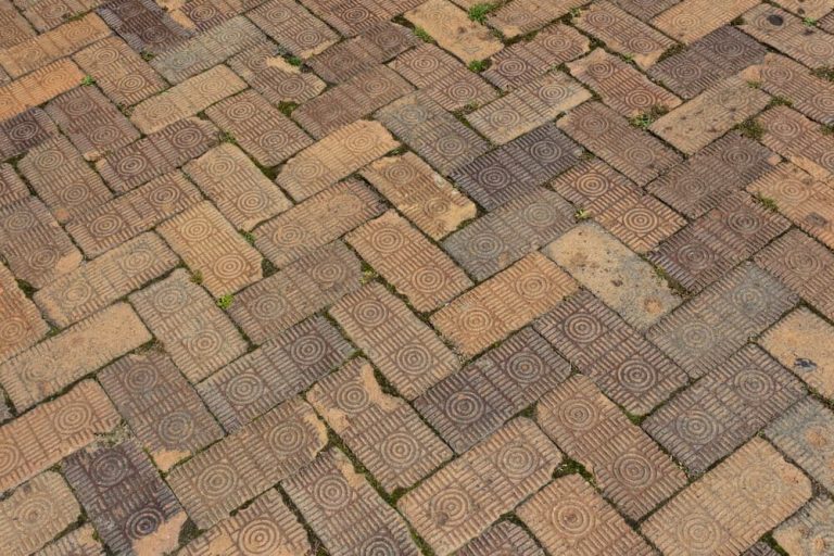 Brick Driveway Cost, Installation, Pros and Cons, Ideas & Designs (2024)
