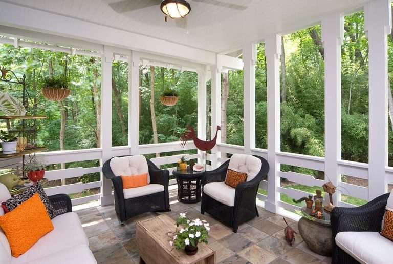 25+ Simple Outdoor Enclosed Patio Ideas & Designs On A Budget
