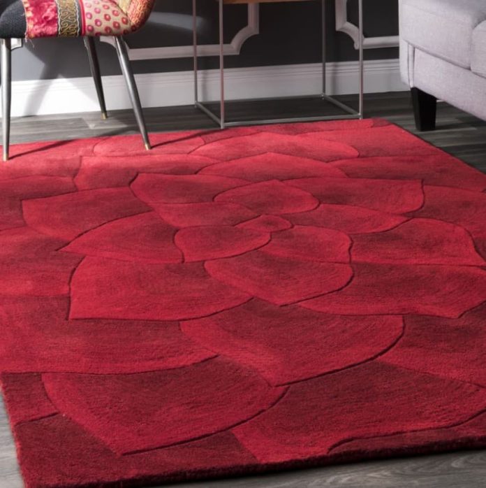 What Color Rug Goes With A Gray Couch? (30 Best Options)