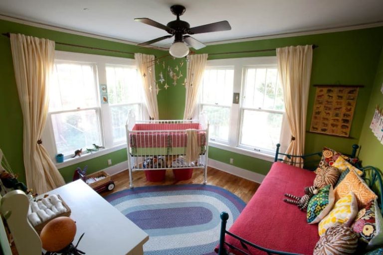 What Color Curtains Go with Green Walls? (27 Best Ideas for 2024)