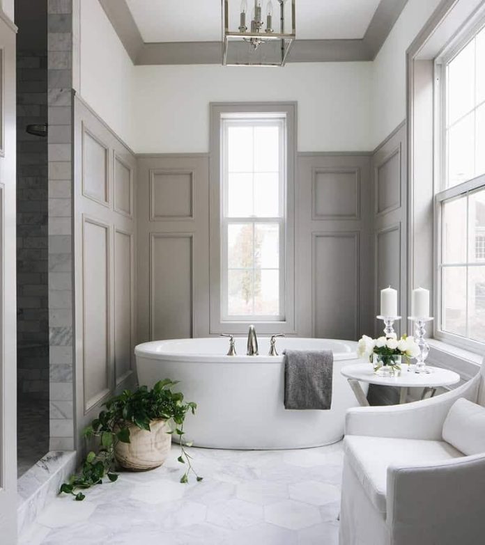 35+ Best Bathroom Wainscoting Ideas and Designs (Photos)
