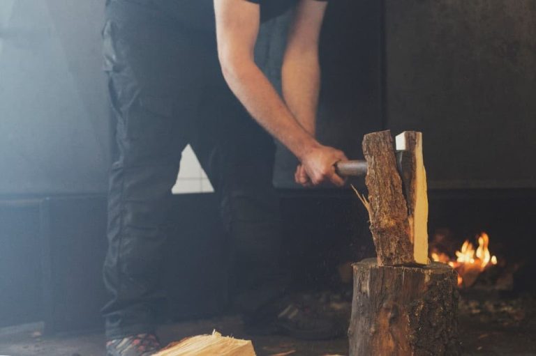 Axe vs. Hatchet What Is The Difference Between AXE and HATCHET?