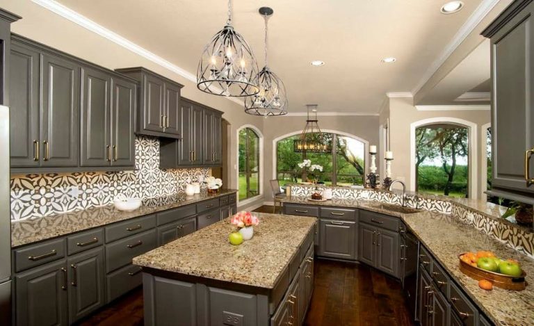 What Color Cabinets Go with Brown Granite Countertops? (21 Ideas ...