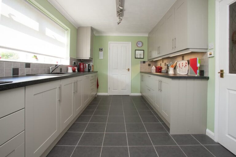 What Color Walls Go with Gray Kitchen Cabinets? (15 Ideas)