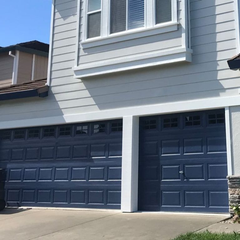 What Color Garage Door Goes with a Gray House? (14 Ideas)