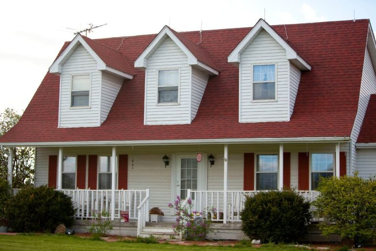 What Color To Paint House With a Red Roof? (13 Ideas)