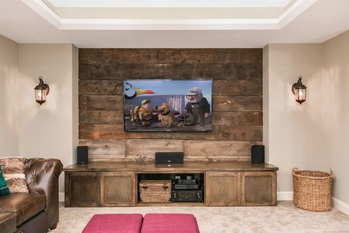 20+ Inexpensive Basement Wall Ideas and Designs (With Pictures)