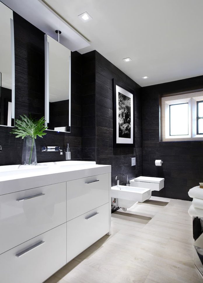 20 Bold and Beautiful Bathroom Accent Wall Ideas & Designs (2024)