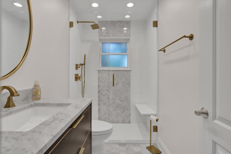 20 Amazing Shower Bench Ideas to Improve Your Bathroom (2024)