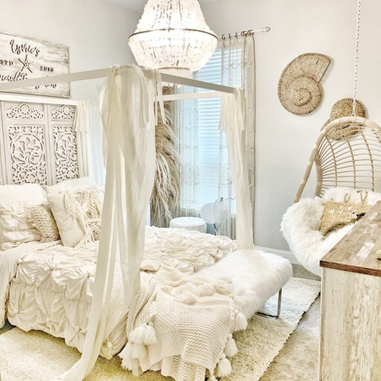 20+ Boho Bedroom Ideas for a Relaxing and Peaceful Space (2023)