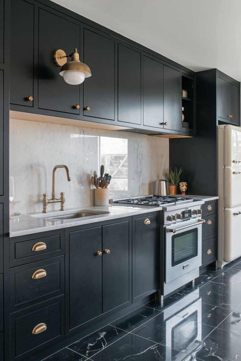 40+ Striking Black Kitchen Cabinet Ideas for a Contemporary Touch (2026)
