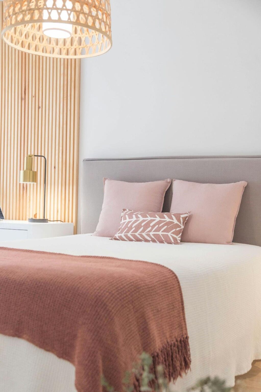 40+ Stunning Pink and Sage Green Bedroom Ideas You Need to See (2025 ...